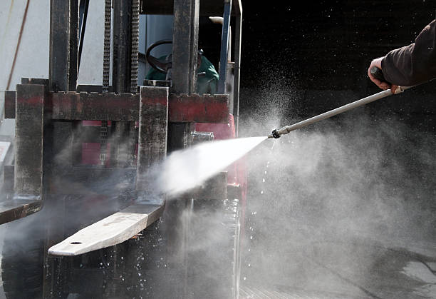 Best Pressure Washing Estimates  in Delft Colony, CA